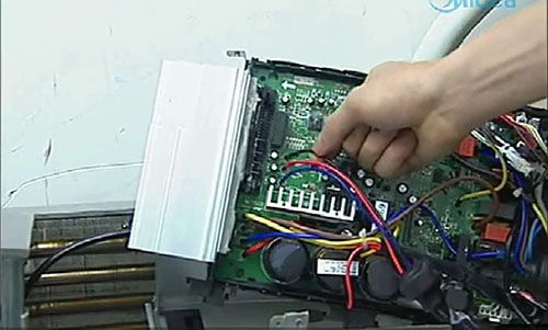 黄骅美的空调电话是多少